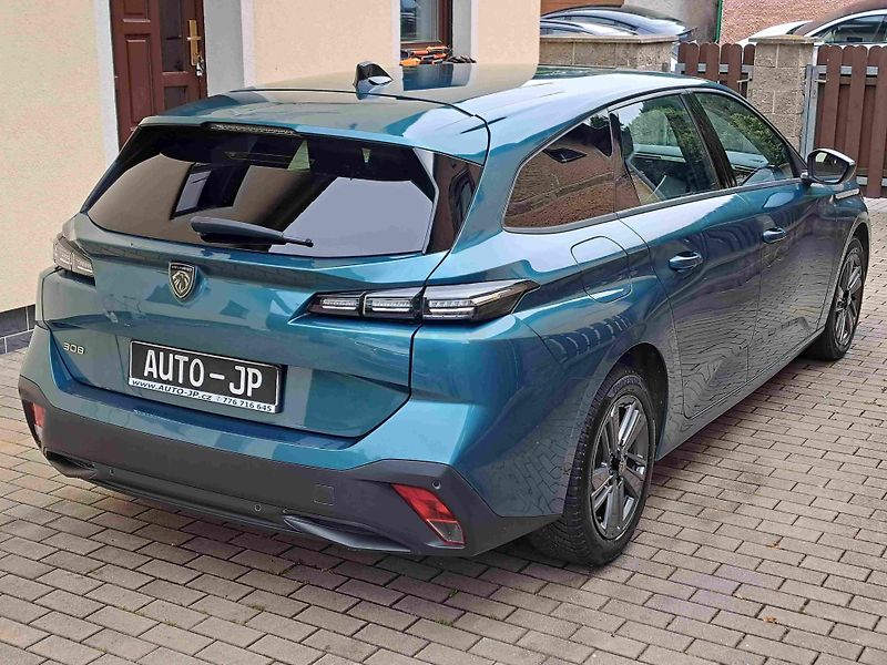 Peugeot 308 (2023) SW 1,2 PT EAT8  LED 16ALU NAVI - fotka 3 z 19