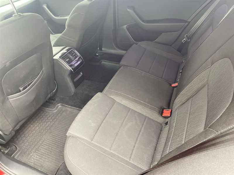 Škoda Superb (2016) Combi 2.0 TDI Ambition - fotka 8 z 31