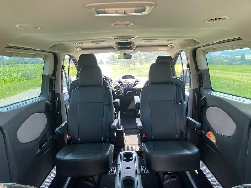 Ford Tourneo Custom (2015) Business Edition - fotka 15 z 30