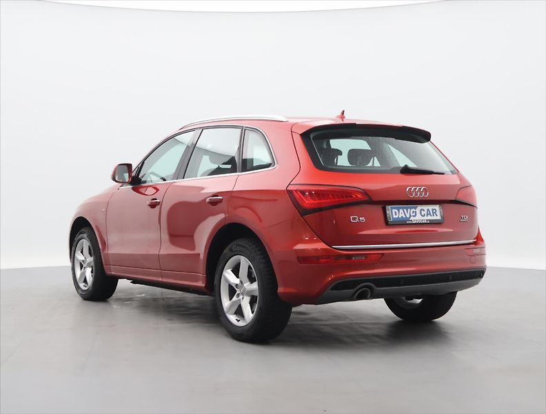 Audi Q5 2,0 TDI 140kW quattro S-Line - fotka 5 z 33