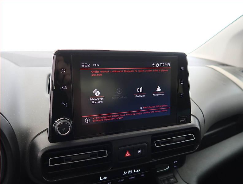 Citroën Berlingo (2020) Feel 1.2 PureTech, 7Míst, 1Maj - fotka 18 z 25