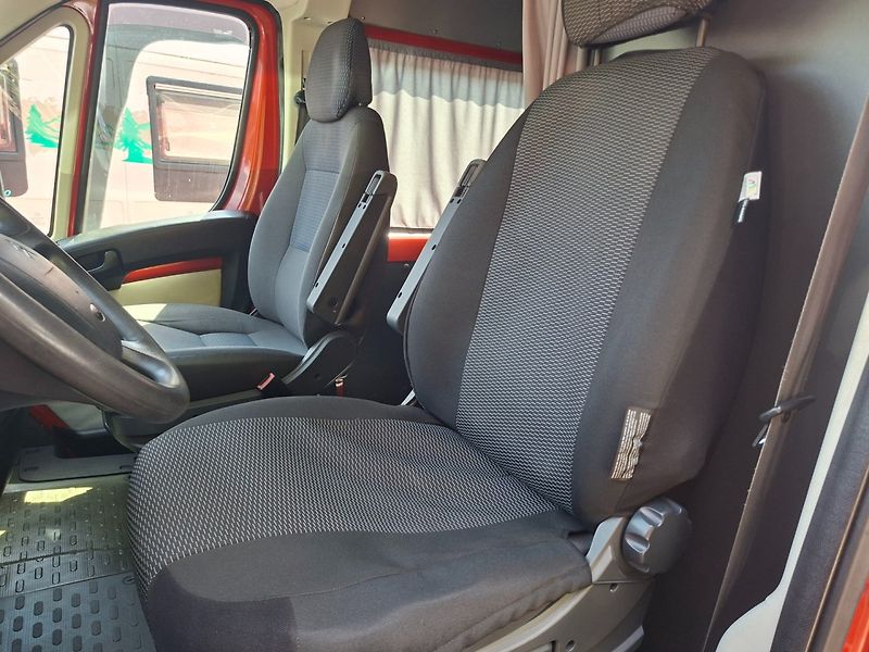 Citroën Jumper (2012) 3.0MJET 130kW -OBYTNÁ VESTAVBA - fotka 9 z 32