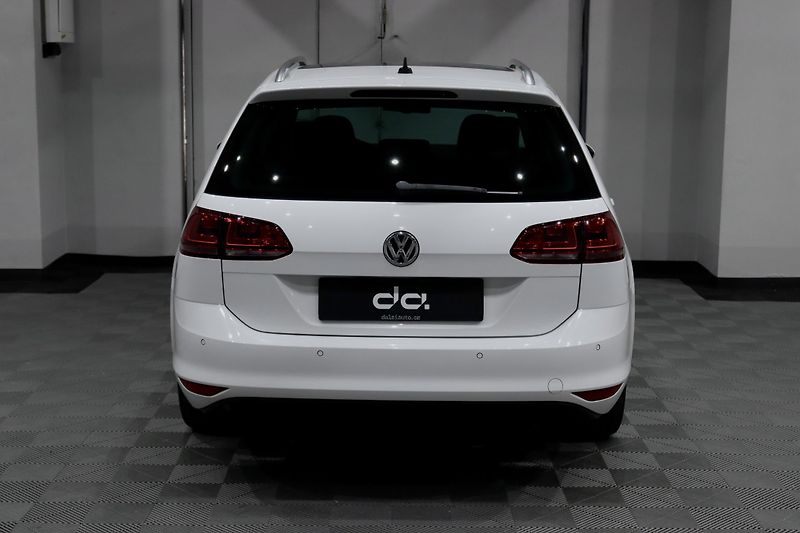 Volkswagen Golf Variant 7 1.4 TSI 92 kW Highline - fotka 7 z 32