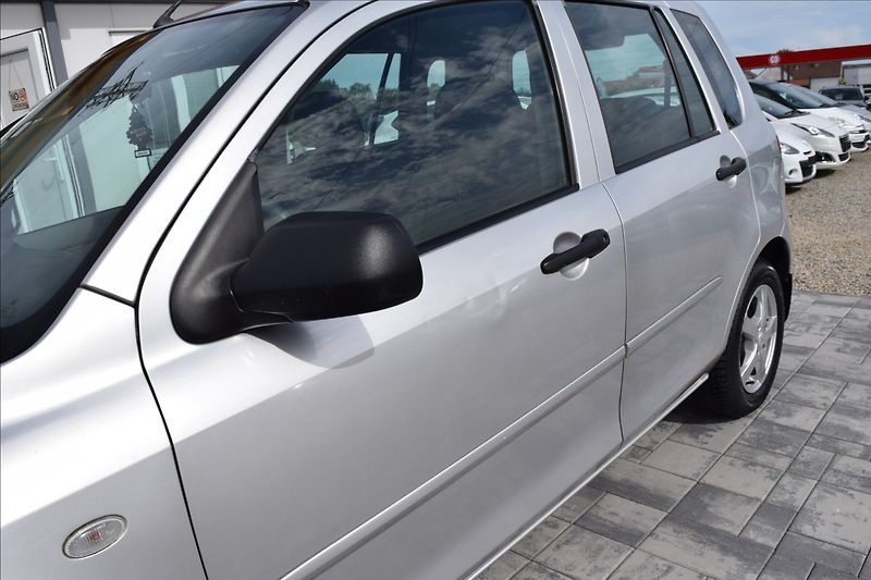 Mazda 2 1,4 D 50KW NOVÁ STK  AUTOMAT - fotka 9 z 41