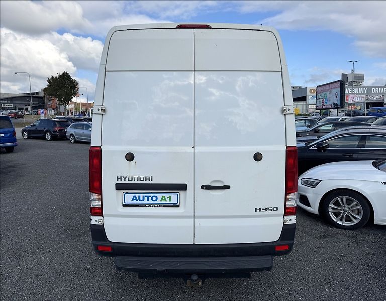 Hyundai H 350 2,5 DPH VÝHŘEV LONG ČR TAŽNÉ - fotka 5 z 36