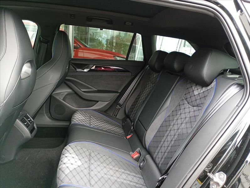 Volkswagen Passat (2026) 2,0 TDI 110kW 7DSG  R-Line Peo - fotka 20 z 20