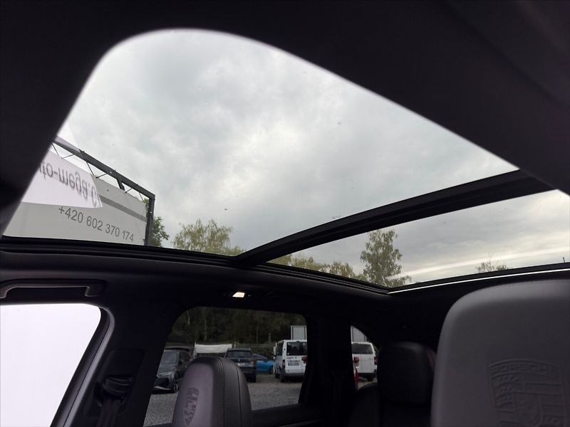 Porsche Cayenne 3,0 TDI  V6 193kW-FACELIFT!! - fotka 31 z 41