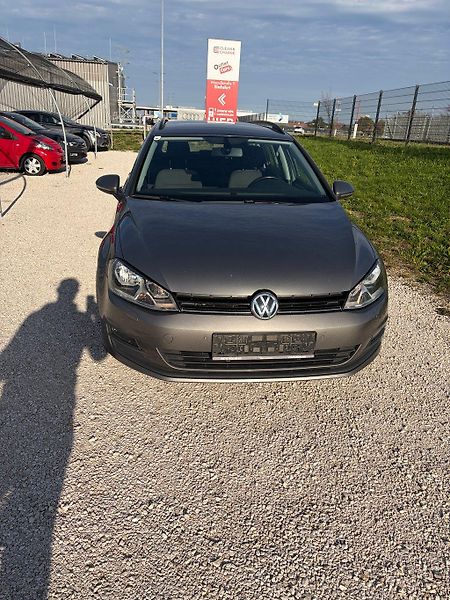 Volkswagen Golf (2015) 1,6 TDi - Rabbit - fotka 2 z 11