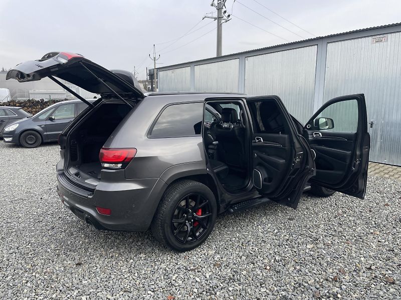 Jeep Grand Cherokee 6.4i 480PS HEMI SRT CZ 78000KM - fotka 156 z 187
