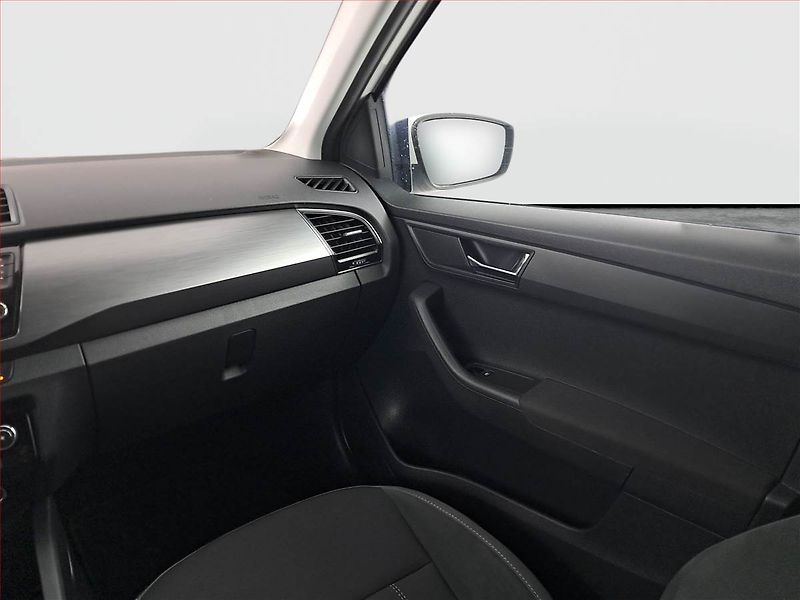 Škoda Fabia (2019) Style 1.0 TSI, Tempomat - fotka 8 z 20