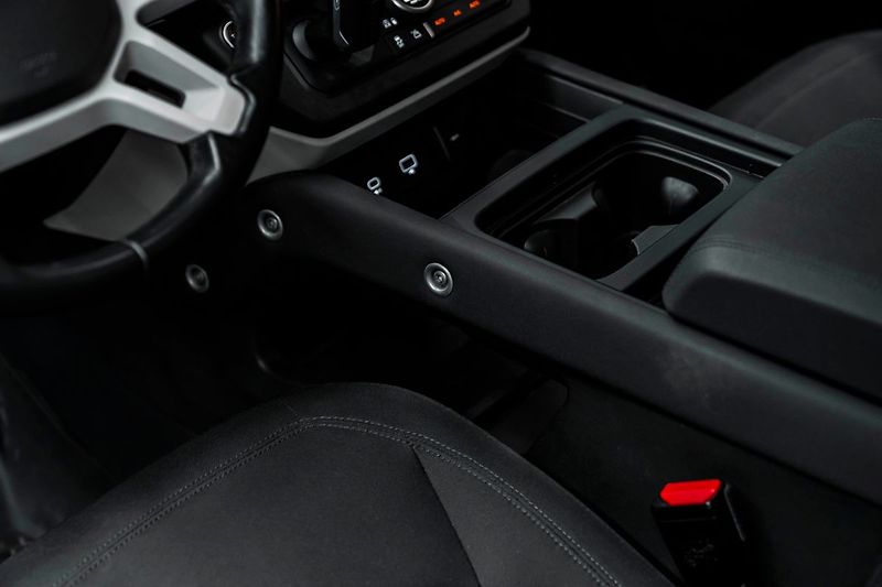 Land Rover Defender - fotka 16 z 19