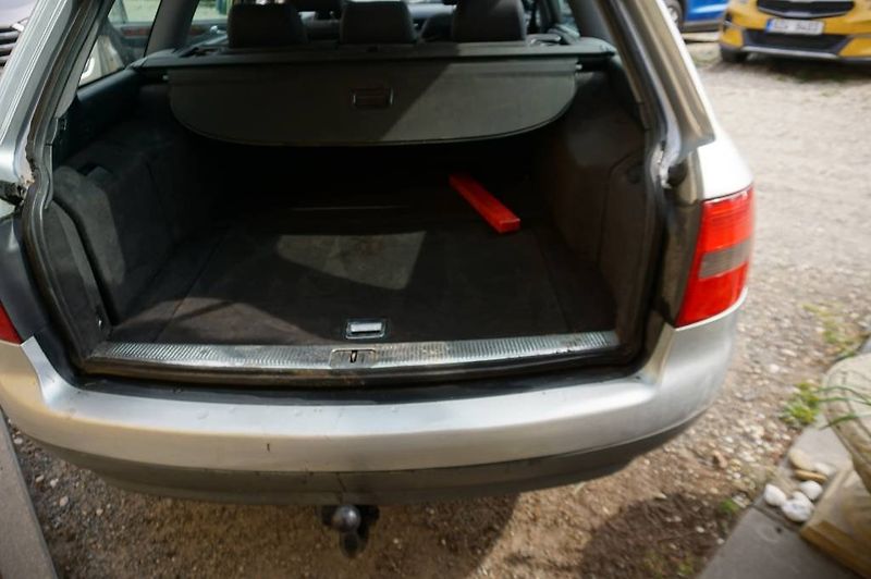 Audi A6 (2000) AVANT - fotka 8 z 23