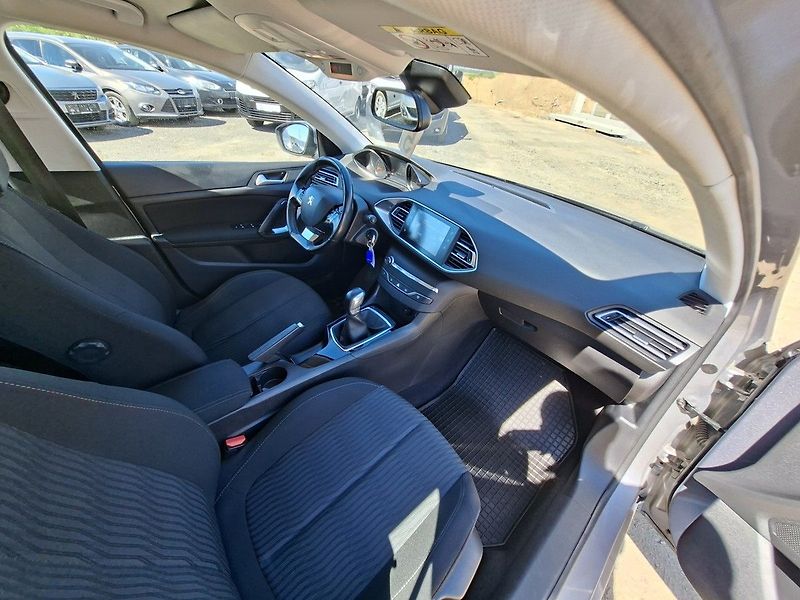 Peugeot 308 ACTIVE 1.6 BHDI 100k M5 - fotka 14 z 24