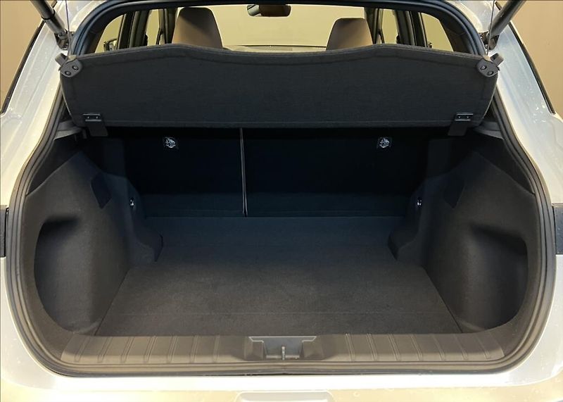 Lexus LBX 1,5 HEV ELEGANT TECH - fotka 9 z 17