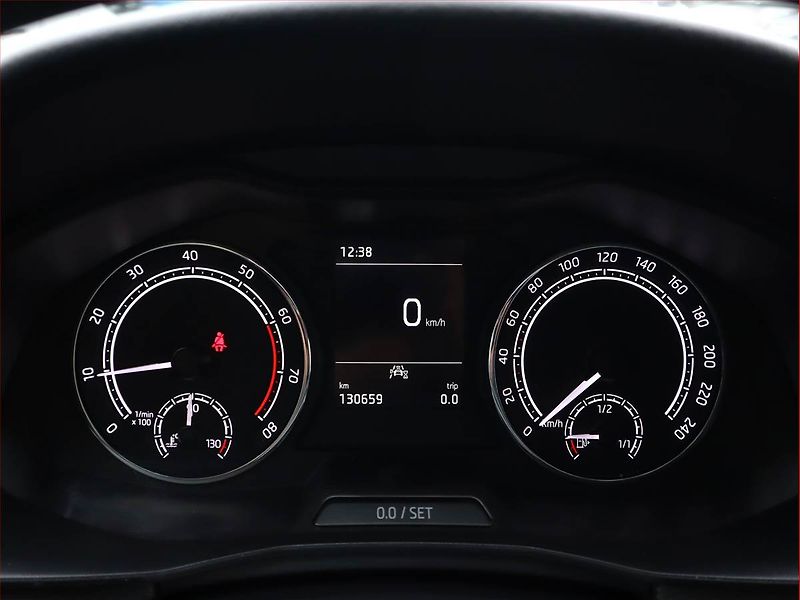 Škoda Kamiq (2019) 1.0 TSI, Serv.kniha, Tempomat - fotka 10 z 20