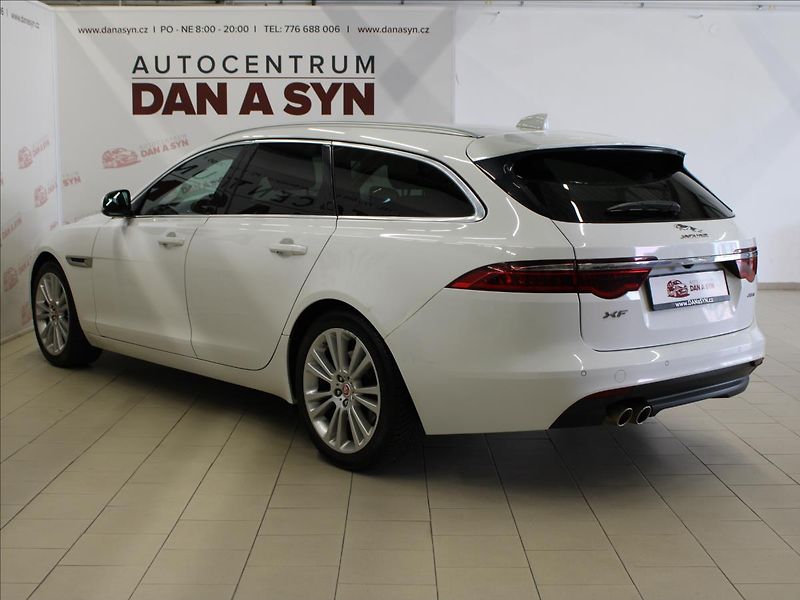 Jaguar XF 2,0 d 132KW Navi, Kůže, Aut, - fotka 6 z 34