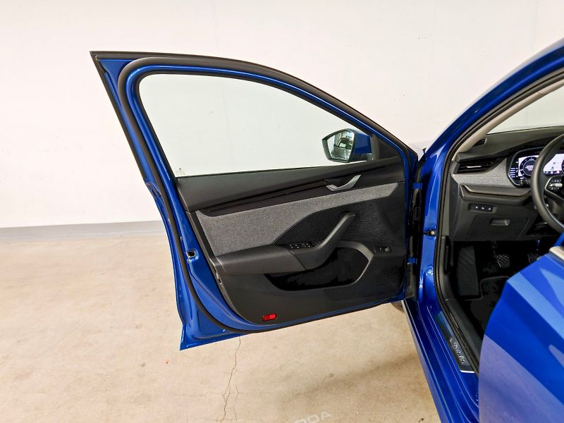 Škoda Octavia (2024) Combi 1.5 TSI 110 kW Top Selec - fotka 19 z 29