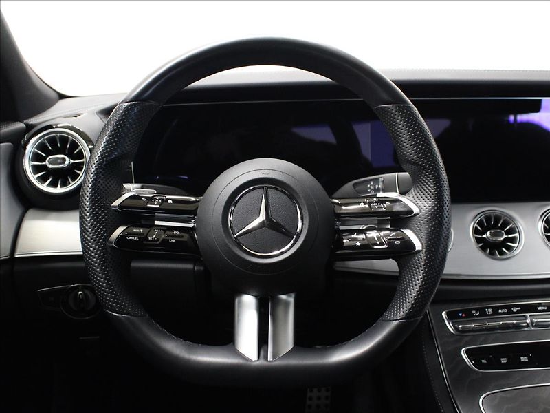 Mercedes-Benz CLS 2,0 D 9G - Tronic AMG line - fotka 14 z 31