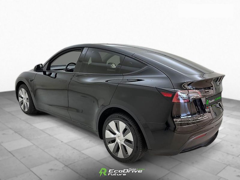Tesla Model Y (2023) ong Range AWD Berlin - fotka 3 z 8