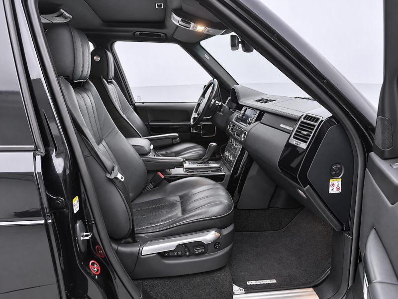 Land Rover Range Rover 5.0 375 kW V8 4x4 CZ Bi-xenon - fotka 13 z 38