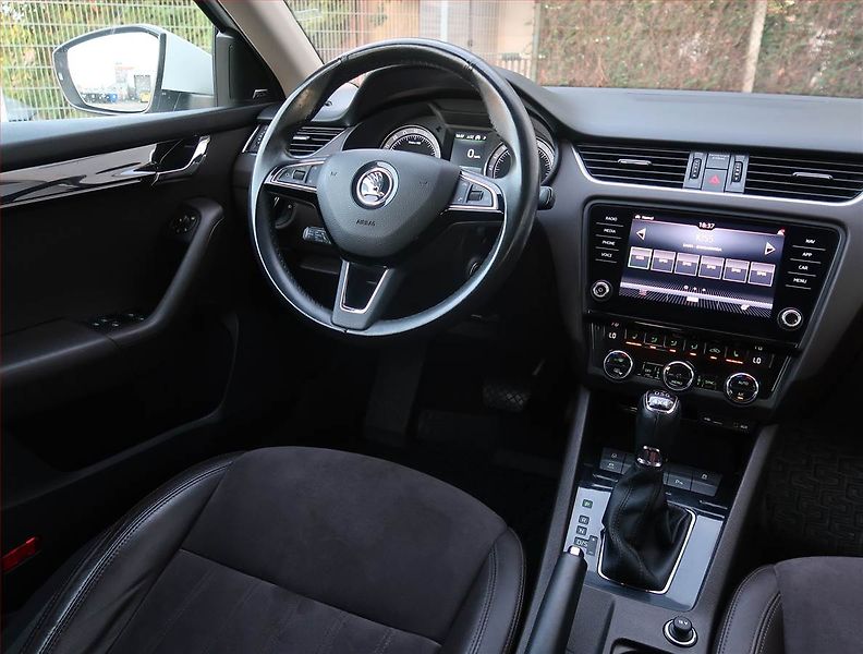 Škoda Octavia (2017) Laurin&Klement 2.0 TDI, 4X4 - fotka 7 z 24