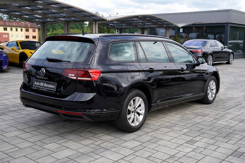 Volkswagen Passat (2020) B8 2.0TDi 90kW DSG - fotka 6 z 45