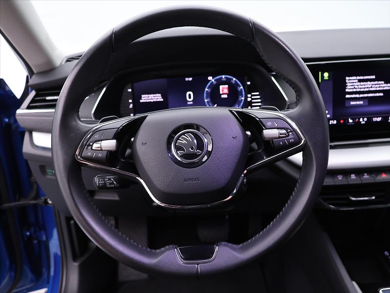 Škoda Octavia 1,5 TSI DSG CZ Style 1.Maj DPH - fotka 18 z 37