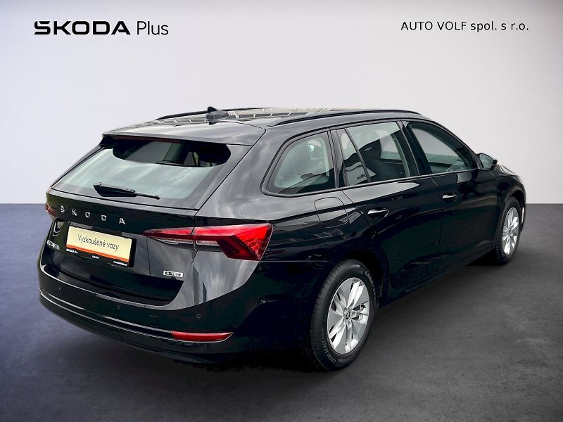 Škoda Octavia (2022) Ambition 1.5TSi M-HEV 110kW 7° - fotka 2 z 28