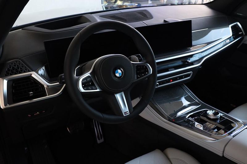 BMW X5 xDrive30d - fotka 2 z 18