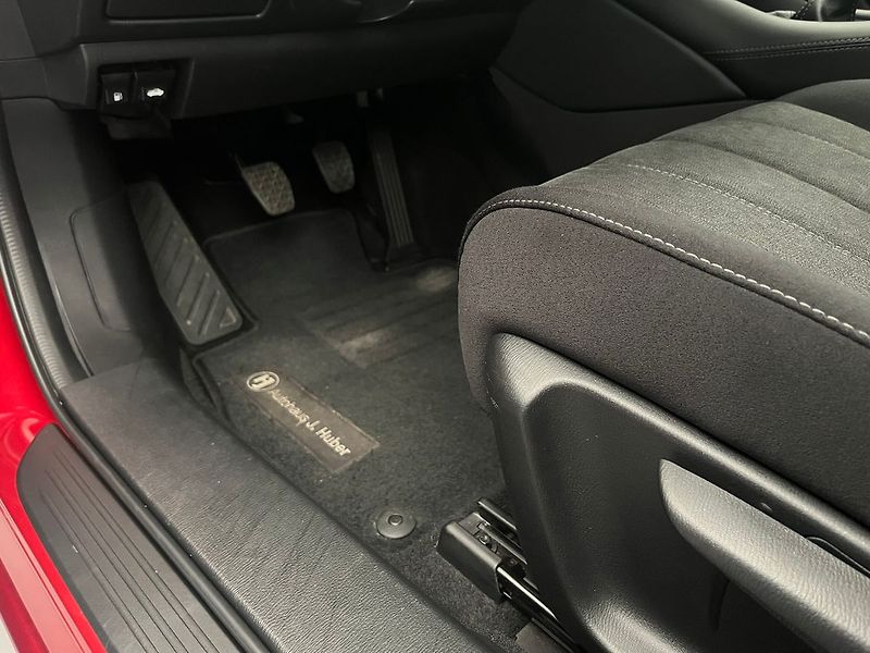 Mazda 6 2.0  6 SKYACTIV-G 165 i-ELOOP - fotka 76 z 84