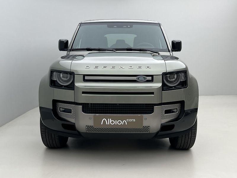 Land Rover Defender 110 D300 X-DYNAMIC SE AWD AUT - fotka 13 z 43