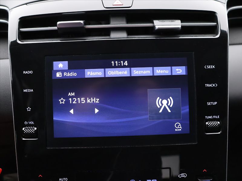 Hyundai Tucson 1,6 T-GDI MHEV 132kW 4x4 CZ DP - fotka 17 z 27