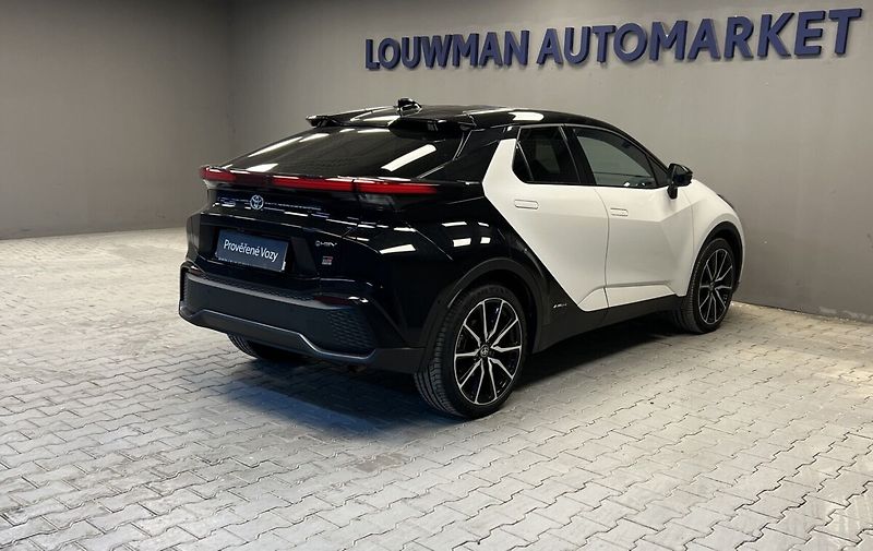 Toyota C-HR HYBRID AT AWD GR SPORT PREMIER - fotka 2 z 19
