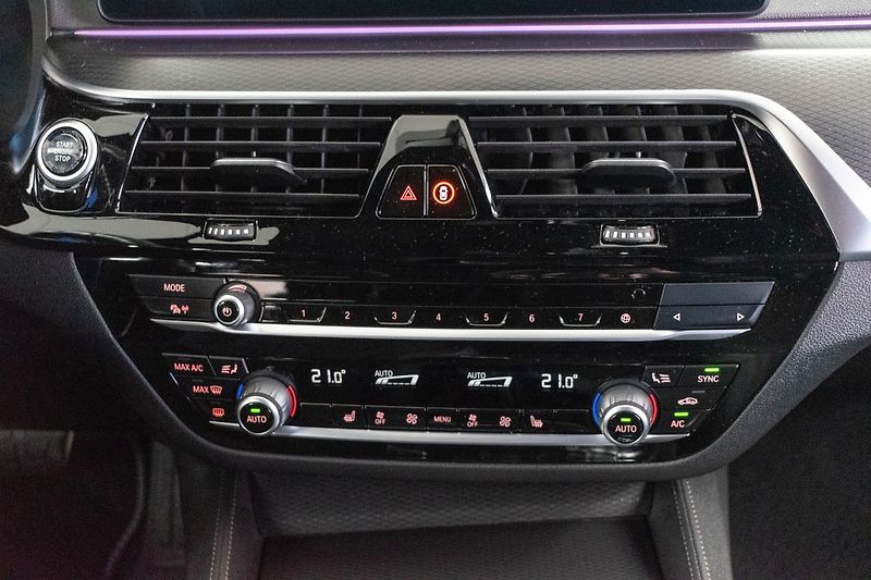 BMW Řada 5 520d xD ///M*ZÁRUKA*TAŽNÉ*ČR* - fotka 25 z 42