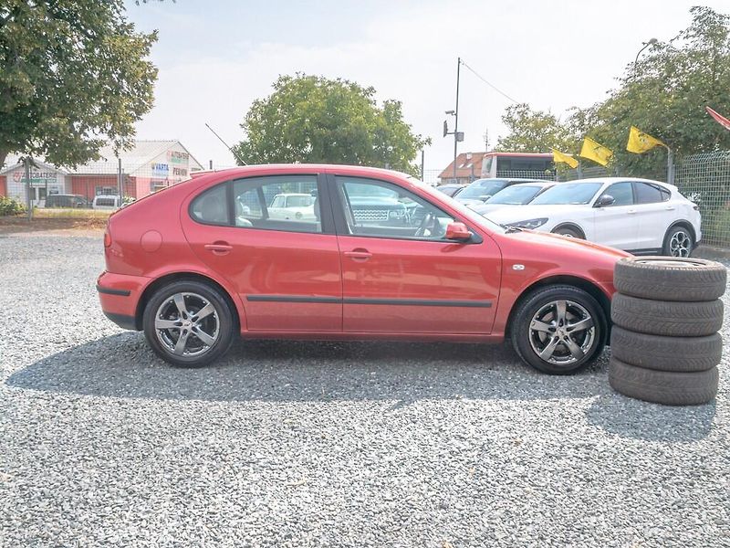 Seat Leon (2002) 1.9TDI 66KW DIGI – 2x KOLA - fotka 4 z 39