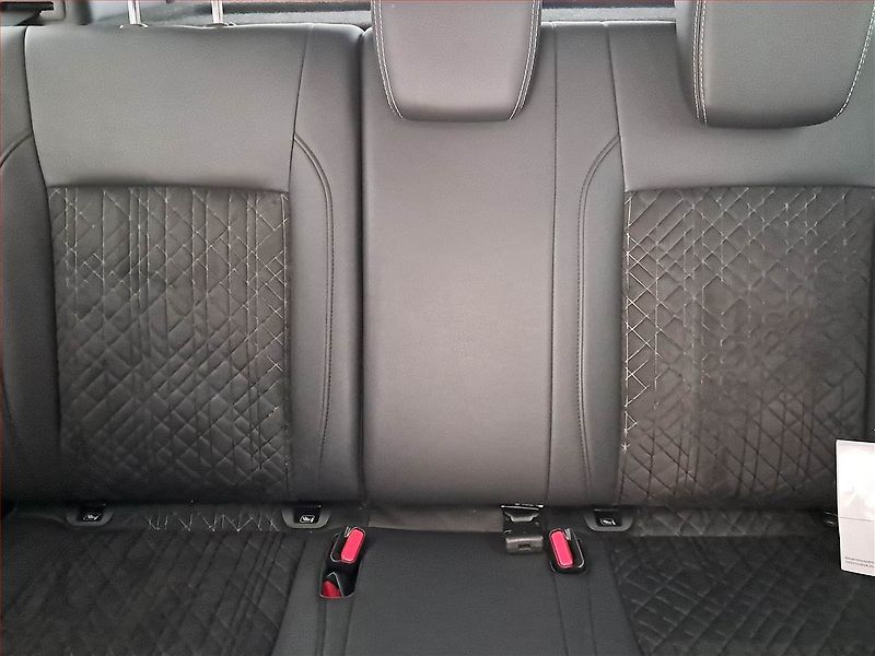 Suzuki Vitara (2021) Elegance 1.4 BoosterJet - fotka 10 z 17