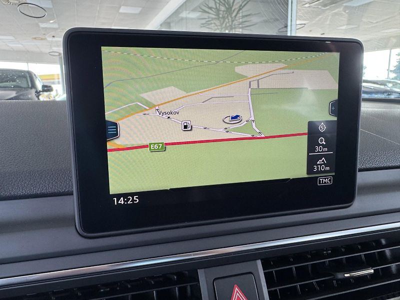 Audi A4 2,0TDI*MatrixLED*Navigace*PDC - fotka 19 z 34
