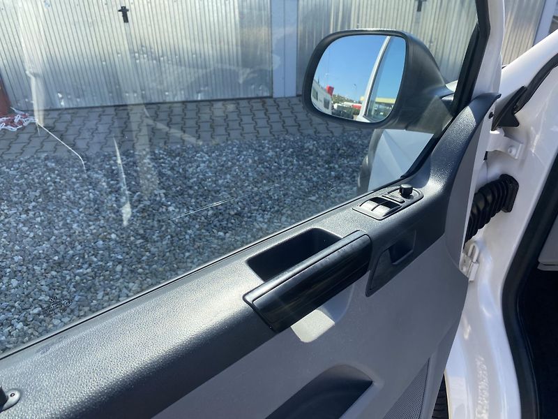 Volkswagen Transporter 2.0TDi 105PS DPH TOP REZERVACE - fotka 148 z 165