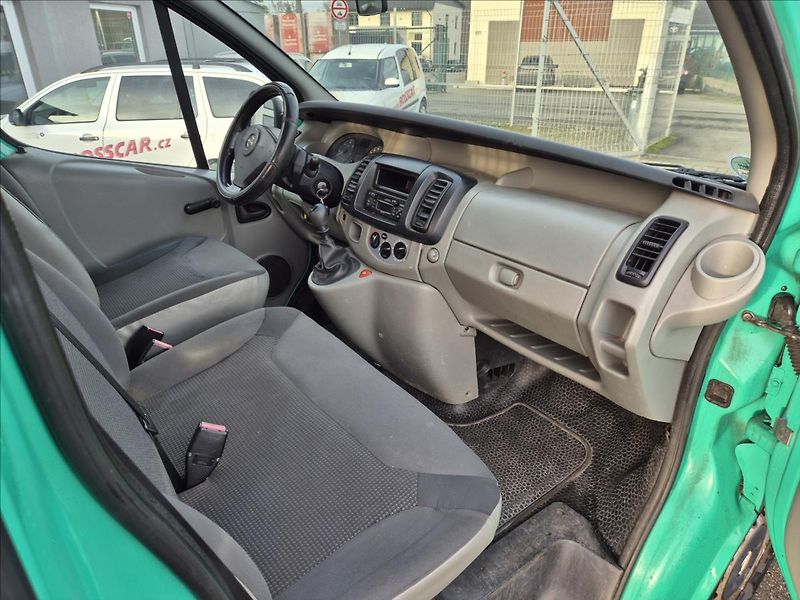 Opel Vivaro 2,0 TDCi Valník !! 68Tis,Km !! - fotka 14 z 16