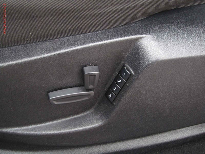Ford S-MAX (2014) 2.0 TDCi, AT, STK5/28 - fotka 12 z 21