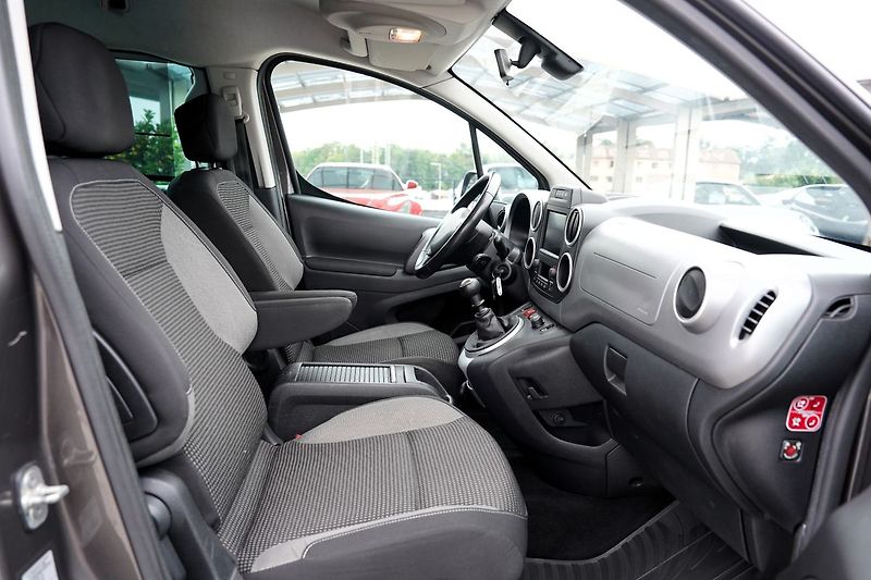Peugeot Partner Tepee 1.6HDI Tepee OUTDOOR,120PS - fotka 26 z 38
