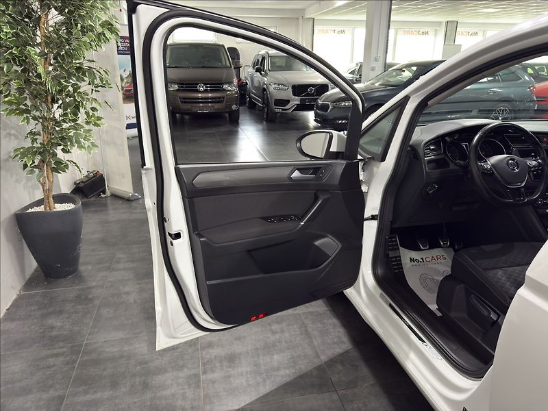 Volkswagen Touran 1,6   TDI JOIN ACC PANORAMA - fotka 6 z 31