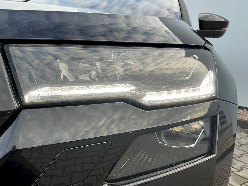 Škoda Karoq (2024) 2.0 TDI 4x4 DSG SportLine - fotka 11 z 32