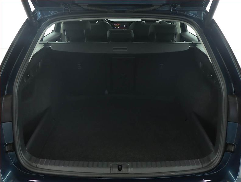 Škoda Octavia (2023) 2.0 TDI - fotka 14 z 16