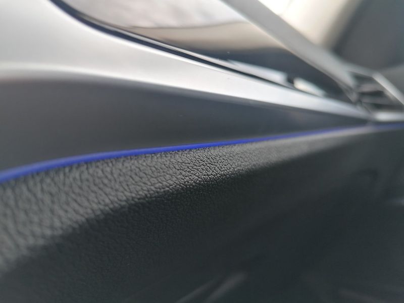 BMW Řada 3 (2020) 2.0 318D A/T Kůže - fotka 17 z 44