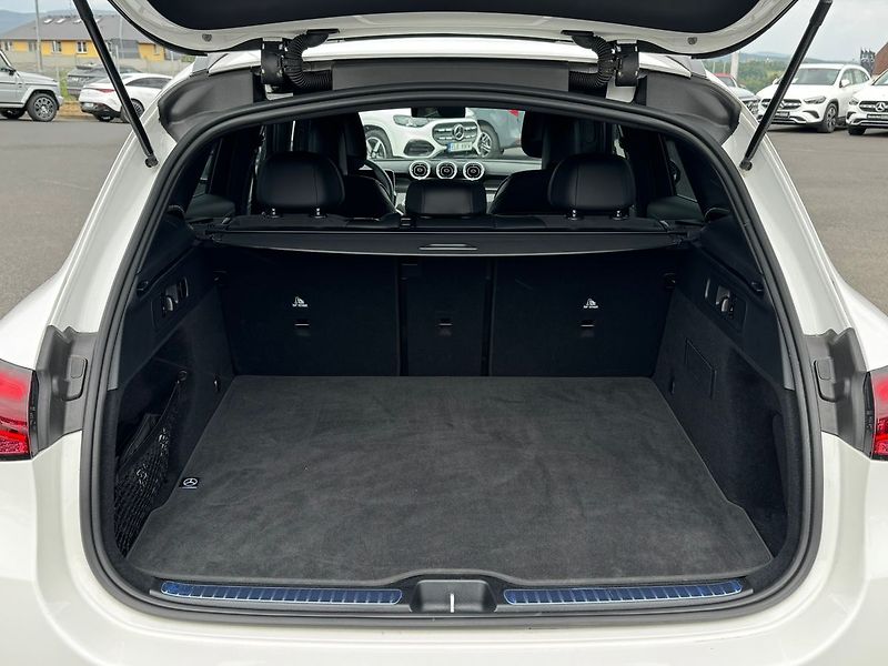 Mercedes-Benz GLC 220 d 4MATIC AMG Line - fotka 25 z 26