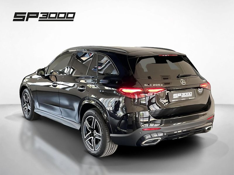 Mercedes-Benz GLC 200d 4Matic - fotka 3 z 33