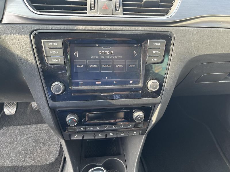 Škoda Rapid 1.0 i EDITION 100 Spaceback - fotka 16 z 28