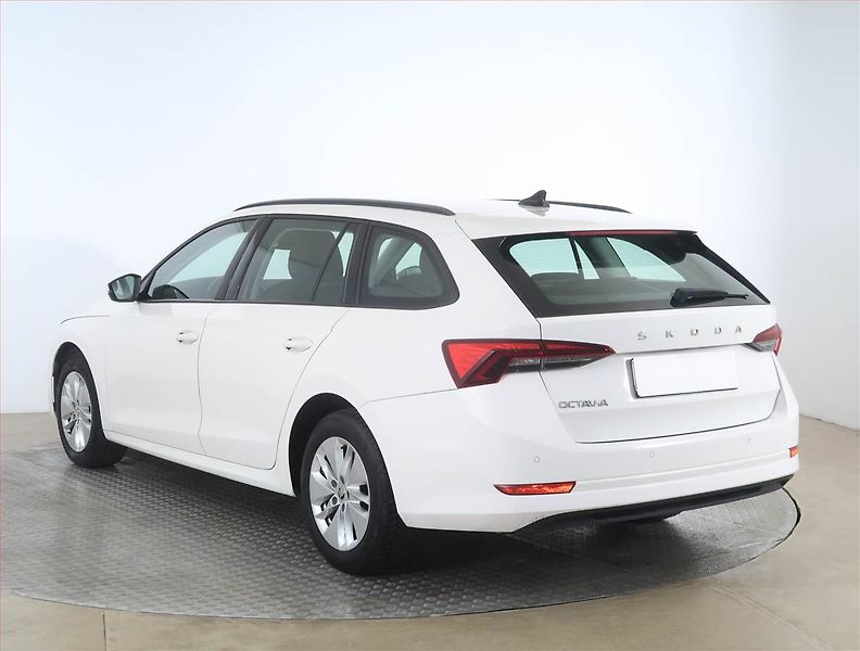 Škoda Octavia (2020) Ambition 2.0 TDI, Automat - fotka 4 z 20
