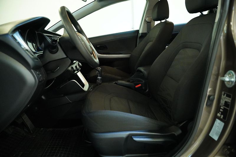 Kia Ceed - fotka 11 z 23